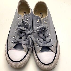 Women’s Gray Glitter Converse Low Top All Stars Size 6